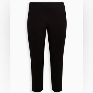 Torrid Size 2 Pull-On Relaxed Taper Studio Luxe Ponte High-Rise Pant